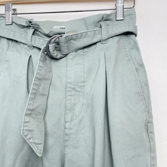 Aritzia Womens 2 Sunday Best Gravity Cargo Gorpcore Pant in Sage Green - Picture 5 of 13